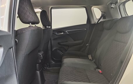 Honda Fit III, 2013 год, 1 070 000 рублей, 19 фотография