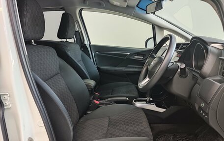 Honda Fit III, 2013 год, 1 070 000 рублей, 21 фотография