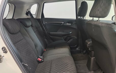 Honda Fit III, 2013 год, 1 070 000 рублей, 23 фотография