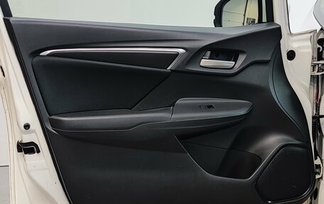 Honda Fit III, 2013 год, 1 070 000 рублей, 28 фотография