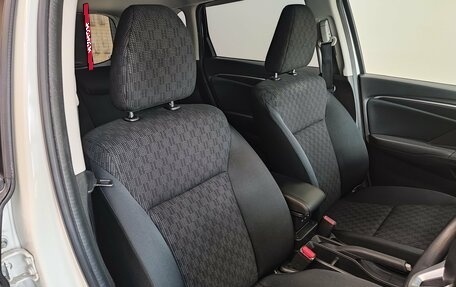 Honda Fit III, 2013 год, 1 070 000 рублей, 22 фотография