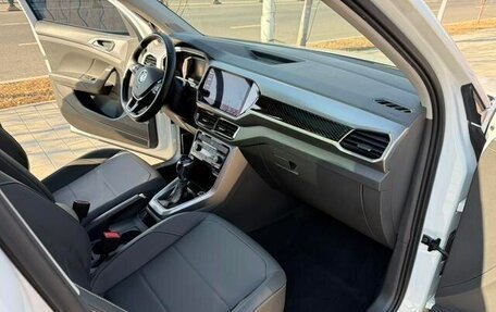 Volkswagen T-Cross I, 2022 год, 1 235 002 рублей, 9 фотография