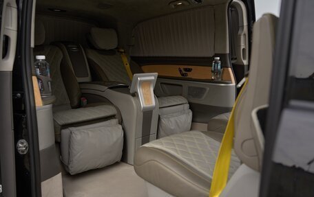 Mercedes-Benz V-Класс, 2022 год, 10 000 000 рублей, 8 фотография