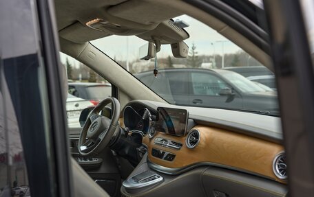 Mercedes-Benz V-Класс, 2022 год, 10 000 000 рублей, 6 фотография