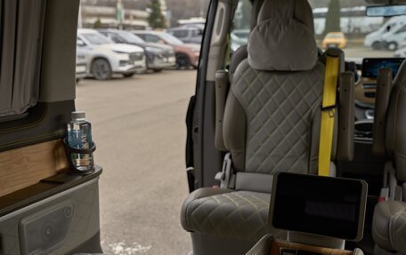 Mercedes-Benz V-Класс, 2022 год, 10 000 000 рублей, 12 фотография