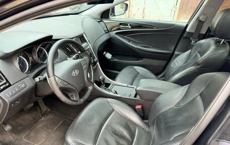 Hyundai Sonata VI, 2011 год, 1 300 000 рублей, 7 фотография