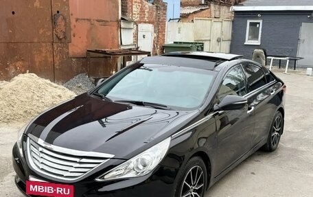Hyundai Sonata VI, 2011 год, 1 300 000 рублей, 13 фотография