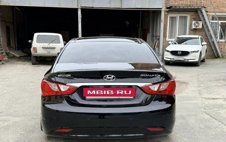 Hyundai Sonata VI, 2011 год, 1 300 000 рублей, 4 фотография