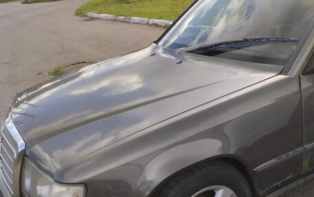 Mercedes-Benz W124, 1988 год, 100 000 рублей, 2 фотография