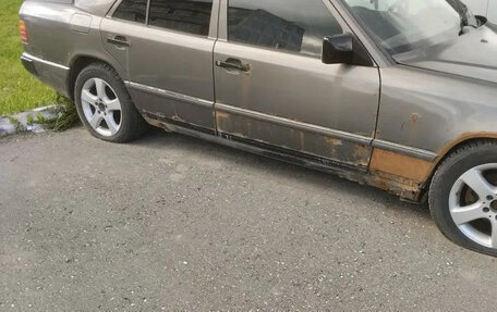 Mercedes-Benz W124, 1988 год, 100 000 рублей, 4 фотография