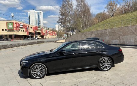 Mercedes-Benz E-Класс, 2021 год, 4 200 000 рублей, 2 фотография