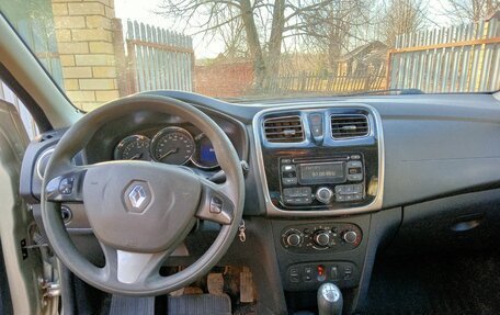 Renault Logan II, 2014 год, 600 000 рублей, 2 фотография