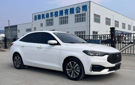 Ford Focus IV, 2022 год, 1 195 002 рублей, 2 фотография