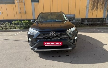 Toyota RAV4, 2020 год, 3 500 000 рублей, 3 фотография