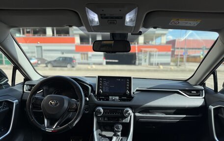 Toyota RAV4, 2020 год, 3 500 000 рублей, 11 фотография