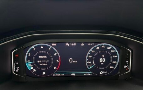 Volkswagen T-Roc I, 2022 год, 1 390 002 рублей, 9 фотография