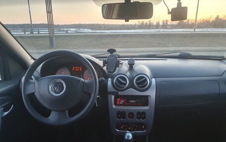 Renault Sandero II рестайлинг, 2014 год, 540 000 рублей, 17 фотография