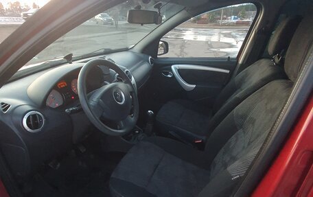 Renault Sandero II рестайлинг, 2014 год, 540 000 рублей, 18 фотография