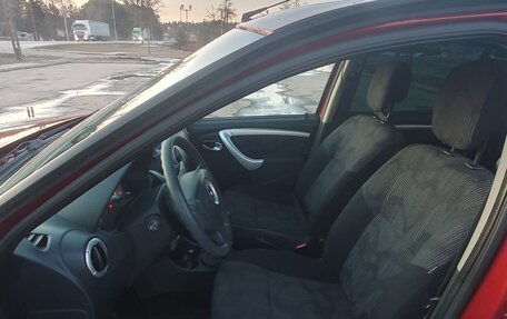 Renault Sandero II рестайлинг, 2014 год, 540 000 рублей, 21 фотография