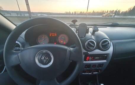 Renault Sandero II рестайлинг, 2014 год, 540 000 рублей, 28 фотография