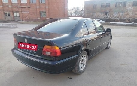 BMW 5 серия, 2002 год, 520 000 рублей, 3 фотография
