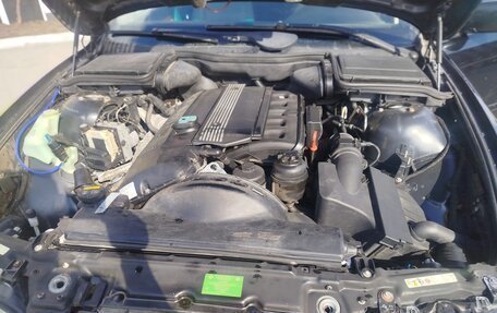 BMW 5 серия, 2002 год, 520 000 рублей, 16 фотография