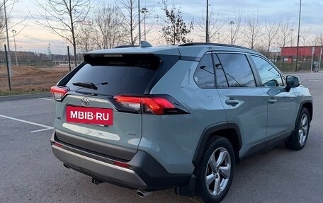 Toyota RAV4, 2019 год, 3 700 000 рублей, 4 фотография