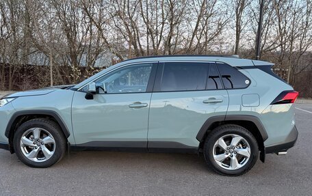 Toyota RAV4, 2019 год, 3 700 000 рублей, 5 фотография