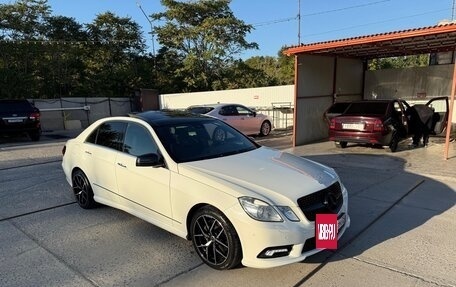 Mercedes-Benz E-Класс, 2011 год, 1 800 000 рублей, 2 фотография