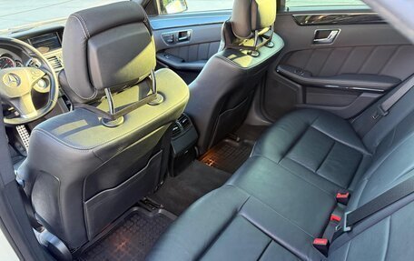 Mercedes-Benz E-Класс, 2011 год, 1 800 000 рублей, 21 фотография