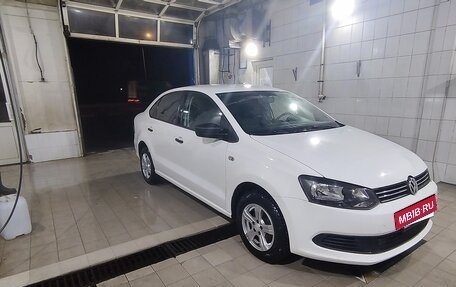 Volkswagen Polo VI (EU Market), 2013 год, 900 000 рублей, 3 фотография