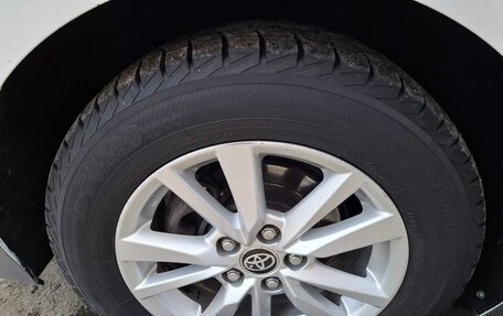 Toyota Camry, 2020 год, 2 200 000 рублей, 5 фотография