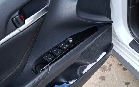 Toyota Camry, 2020 год, 2 200 000 рублей, 10 фотография