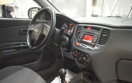 KIA Rio II, 2011 год, 569 000 рублей, 17 фотография