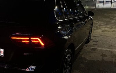 Volkswagen Tiguan II, 2018 год, 1 900 000 рублей, 1 фотография