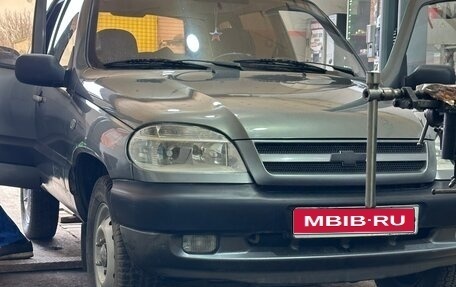 Chevrolet Niva I рестайлинг, 2005 год, 285 000 рублей, 1 фотография