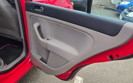 Volkswagen Golf Plus II, 2011 год, 700 000 рублей, 13 фотография