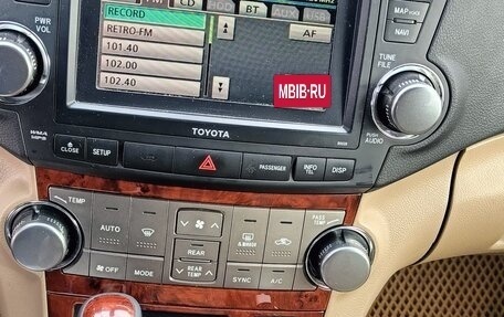 Toyota Highlander III, 2011 год, 2 250 000 рублей, 17 фотография