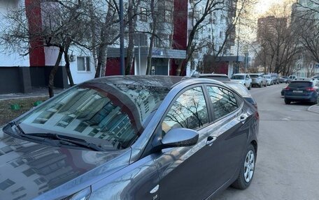 Hyundai Solaris II рестайлинг, 2012 год, 820 000 рублей, 4 фотография