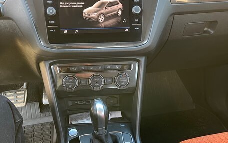 Volkswagen Tiguan II, 2018 год, 1 900 000 рублей, 9 фотография