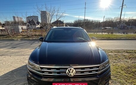 Volkswagen Tiguan II, 2018 год, 1 900 000 рублей, 13 фотография