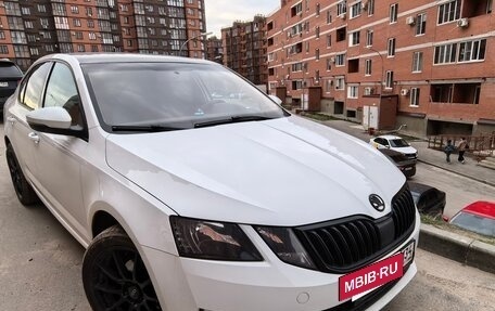 Skoda Octavia, 2018 год, 1 680 000 рублей, 5 фотография