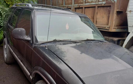 Chevrolet Blazer II рестайлинг, 1996 год, 150 000 рублей, 2 фотография