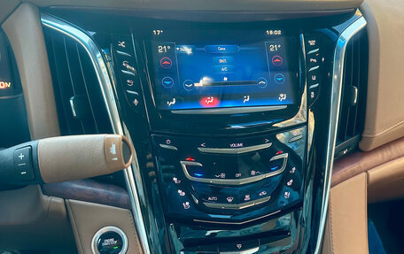 Cadillac Escalade IV, 2015 год, 5 300 000 рублей, 15 фотография