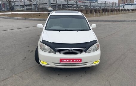 Toyota Camry V40, 2003 год, 680 000 рублей, 1 фотография