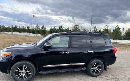 Toyota Land Cruiser 200, 2014 год, 3 500 000 рублей, 2 фотография