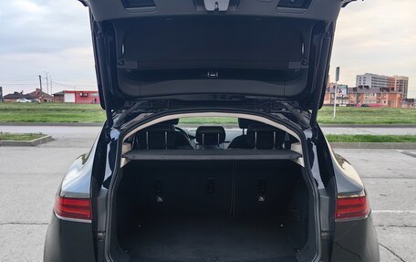 Jaguar E-Pace, 2018 год, 3 200 000 рублей, 8 фотография