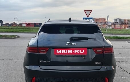 Jaguar E-Pace, 2018 год, 3 200 000 рублей, 7 фотография