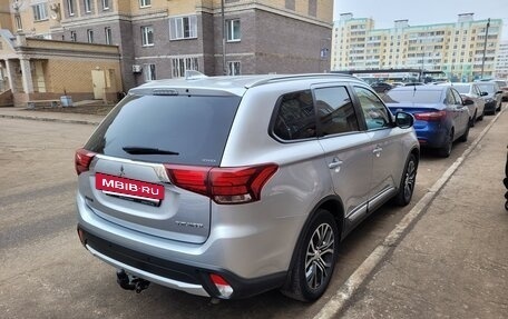 Mitsubishi Outlander III рестайлинг 3, 2018 год, 2 330 000 рублей, 17 фотография