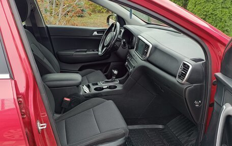 KIA Sportage IV рестайлинг, 2020 год, 2 200 000 рублей, 4 фотография